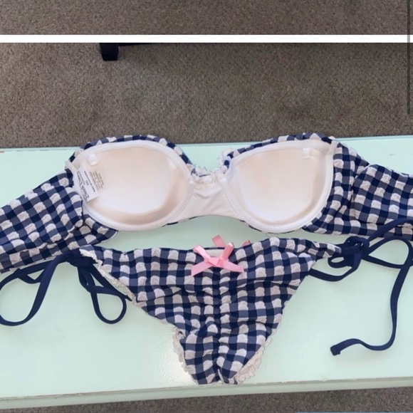 ISO - Picture 3 of 4